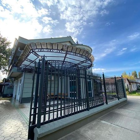 Adel'S Daire Subotica Dış mekan fotoğraf